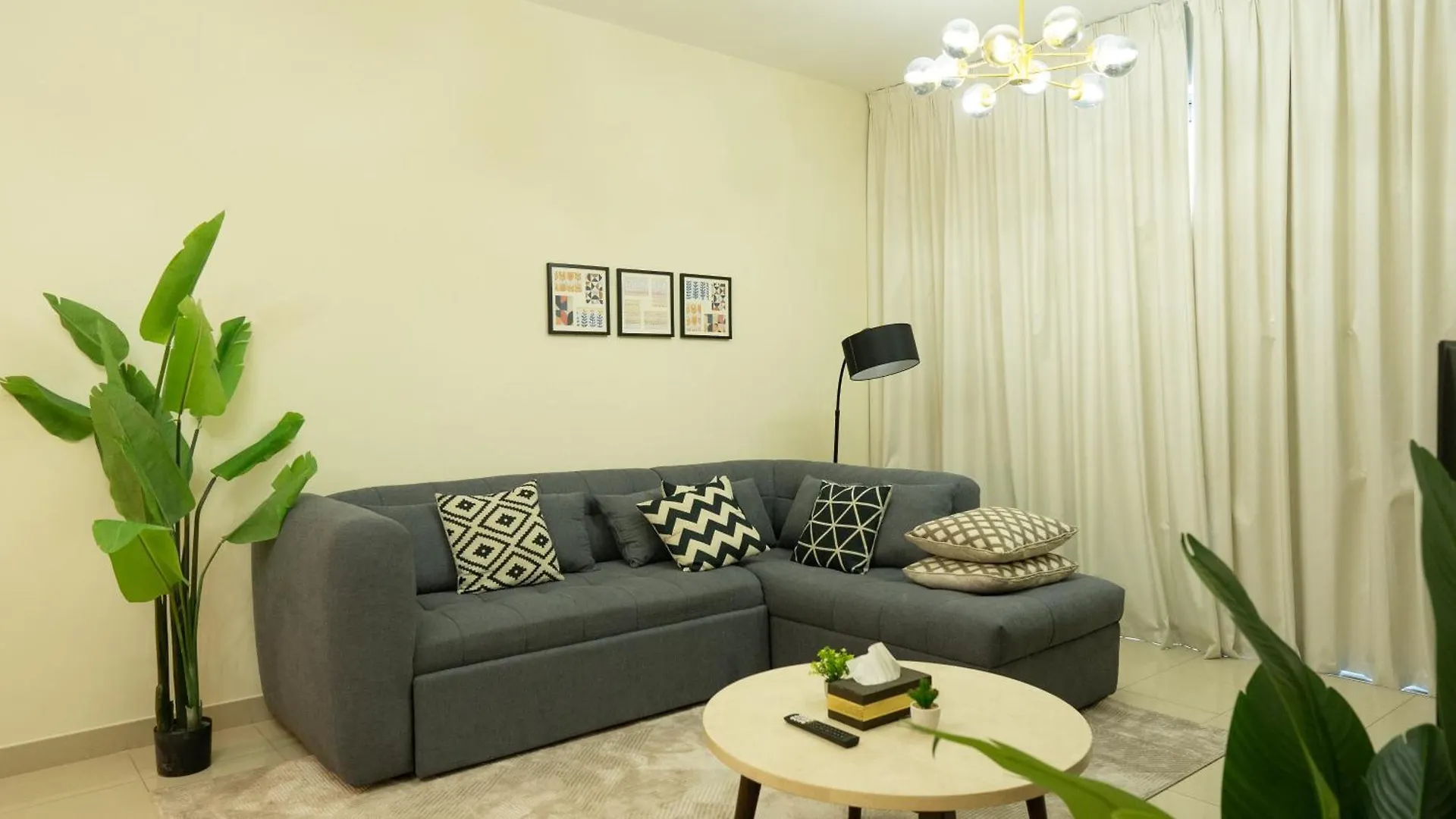 Boho Chic Haven Burj Khalifa View Apartment Dubai